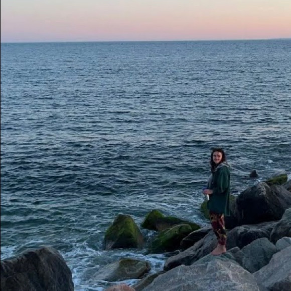 Meet your Posher, Sophia - Picture 3 of 3